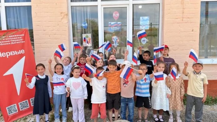 В пришкольных лагерях Дагестана стартовали «Смены Первых: Первооткрыватели лета»