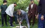 В Ставрополе в рамках акции «Сад памяти» посадили дерево в честь Героя России Нурмагомеда Гаджимагомедова