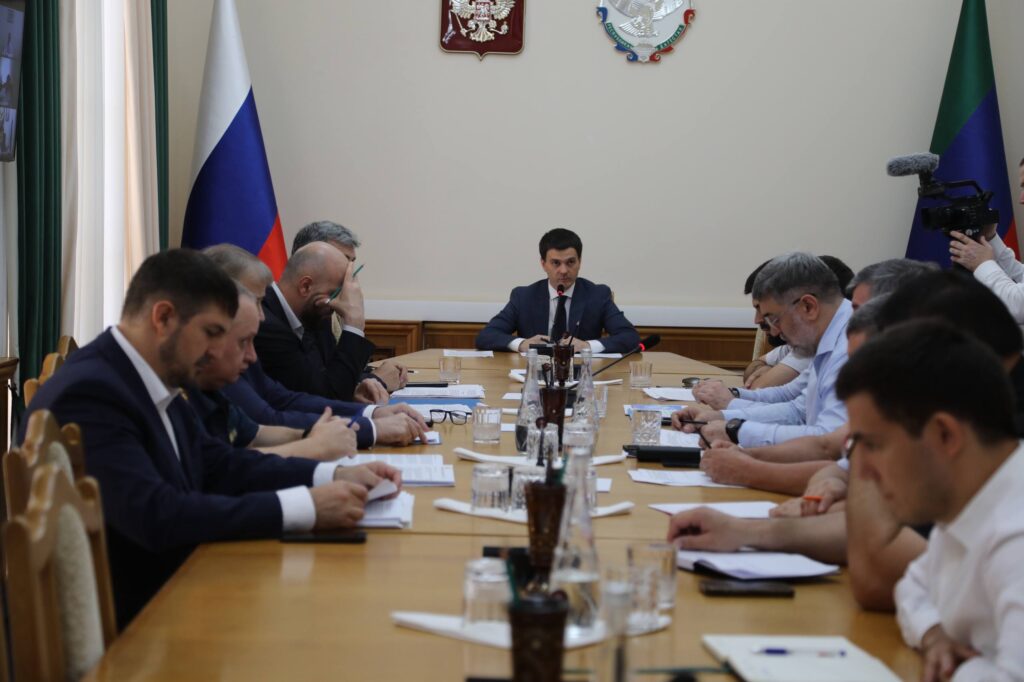 Валентин Клок потребовал исключить формальный подход при подготовке Дагестана к зиме