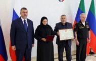В Дагестане родителям Исы Абдулхалимова передали «Золотую Звезду» Героя России
