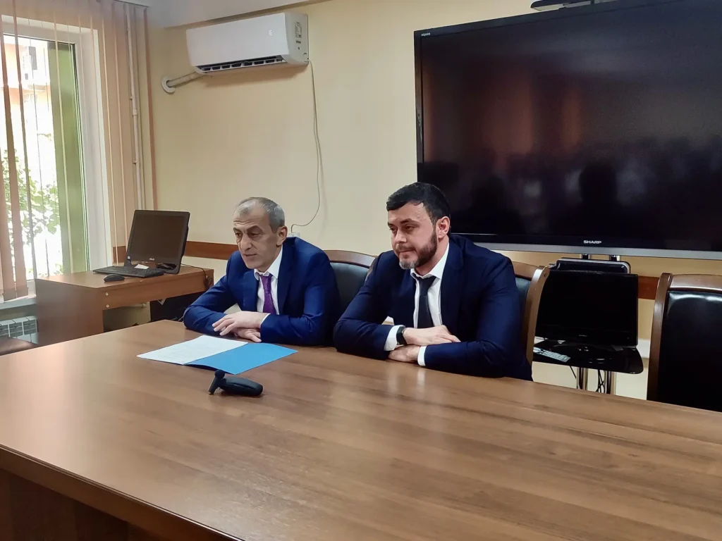 Коллективу Минпромторга Дагестана представили нового руководителя — Абдулу Юсупова