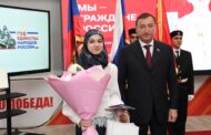 В Махачкале 17 школьников получили первые паспорта в музее Боевой славы