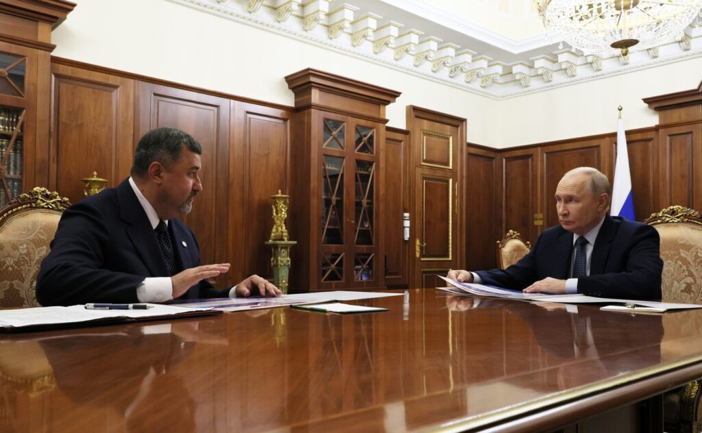Шахмардан Мудуев высоко оценил поддержку федерального центра в ликвидации последствий паводков
