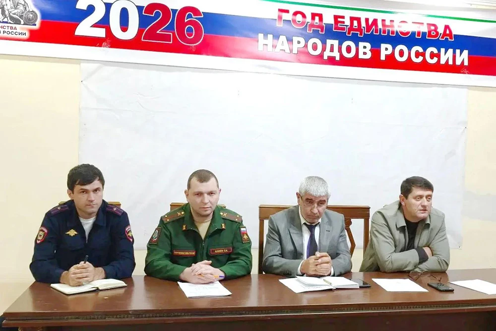 В Шамильском районе бетонируют улицу имени участника СВО