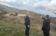Альберт Хасауов проверил ход тушения пожара на свалке в Черкес-Кутане